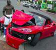 Balotelli «destrozando» su auto