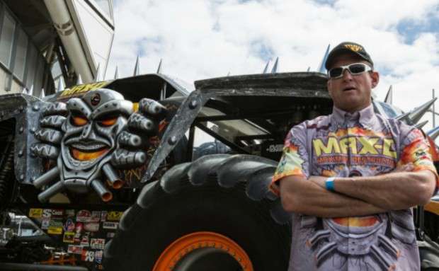 Cómo conducir un monster truck