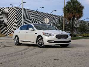 kia K900-30