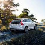 Volvo V60 Cross Country-4