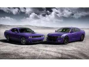 Dodge Charger y Challenger Plum Crazy