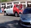 Ferrari 458 Spider es remolcado en un pueblo cercano a Cannes.