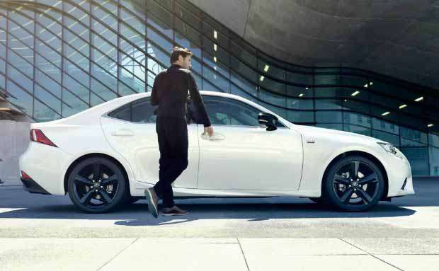 Lexus IS 300H