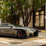 Oriol Tarridas fotografía toda la belleza del Aston Martin en las calles vacias de Miami. 
El Aston Martin DBS compite con la belleza de las calles del Design y Art District de la ciudad más sexy del planeta.