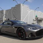 Oriol Tarridas fotografía toda la belleza del Aston Martin en las calles vacias de Miami. 
El Aston Martin DBS compite con la belleza de las calles del Design y Art District de la ciudad más sexy del planeta.