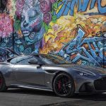 Oriol Tarridas fotografía toda la belleza del Aston Martin en las calles vacias de Miami. 
El Aston Martin DBS compite con la belleza de las calles del Design y Art District de la ciudad más sexy del planeta.