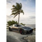 Oriol Tarridas fotografía toda la belleza del Aston Martin en las calles vacias de Miami. 
El Aston Martin DBS compite con la belleza de las calles del Design y Art District de la ciudad más sexy del planeta.