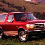 La quinta y, por mucho tiempo, última generación, llegó en 1991 como modelo 1992. Aunque conservaba el mismo chasis de 1977, recibió el frente de la más reciente F-150.