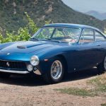 Ferrari 250 GT Lusso 1964.
Si se preguntan de dónde viene el nombre del Ferrari GT4Lusso, el Ferrari 250 GT Lusso es un Gran Turismo con motor V12 presentado en los 60.