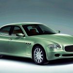 Maserati Quattroporte V 2003.
Otro proyecto de Ken Okuyama, ahora exdiseñador de Pininfarina. Los anteiores Maserati Quattroporte fueron obra de Pietro Frua, Bertone, Giorgetto Giugiaro y Marcello Gandini.