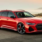 Audi RS6 Avant. Audi sí ofrece un modelo Avant más pegado al suelo. Y no cualquier Avant, pues la RS6 es una Station Wagon deportiva con un poderoso V8 Biturbo 4.0 l de 591 hp y 590 lb-pie. Entre otras adiciones de alto rendimiento, cuenta con un diferencial trasero de ajuste deportivo.