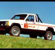 Jeep Comanche 1986-1992 Actualmente tenemos a la Gladiator, pero en algún momento, Jeep tuvo una pick-up derivada de la Cherokee. Con la próxima llegada de la Ford Maverick ¿Tiene sentido una pick-up basada en las SUVs monocasco de Jeep? Creemos que sí.