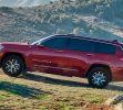 Por supuesto, la distancia entre ejes es mayor que en la Grand Cherokee saliente, 121.7” vs. 114.8” o 3.09 m vs. 2.91 m. De paso, también es mayor a la Dodge Durango, 119.9” o 3.04 m.