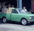 Datsun 520 1965-1972. No hubo una Serie 420 por razones fonéticas en Japón, pero la Serie 520 fue la primera pick-up compacta de media tonelada en Estados Unidos. En 1968, recibió una revisión mayor y el nombre prosiguió a 521.