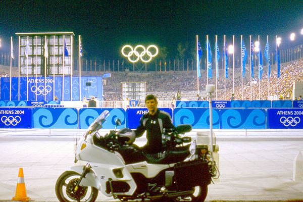 gustavo-cuervo-bmw-r-1200-rt-juegos-olimpicos.jpg