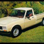 Peugeot 504. Basada en el modelo mediano 504, que tenía carrocerías sedán, Station Wagon, Coupé y Convertible. Aunque estos cesaron su producción en Francia en 1984, en Argentina se mantuvo la pick-up hasta finales de los 90.