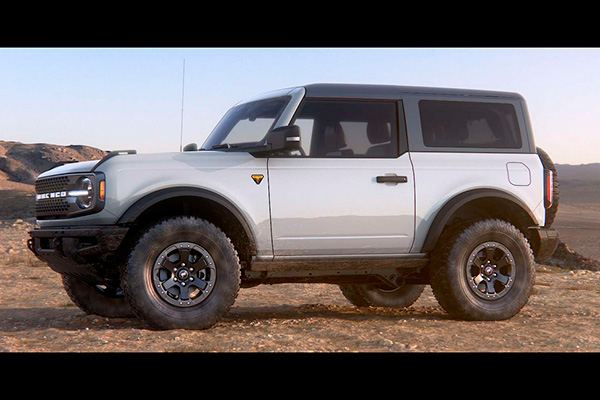 ford-bronco-2021-Oxford-White.jpg