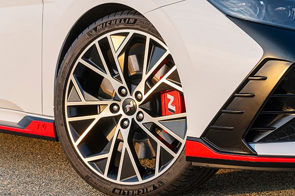hyundai-elantra-n-2022.jpg