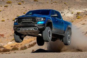 Ram-1500_TRX-2021-motor-bella.jpg