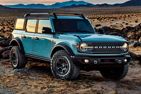 Ford-Bronco-4-Door-2021-nacoy-2022.jpg