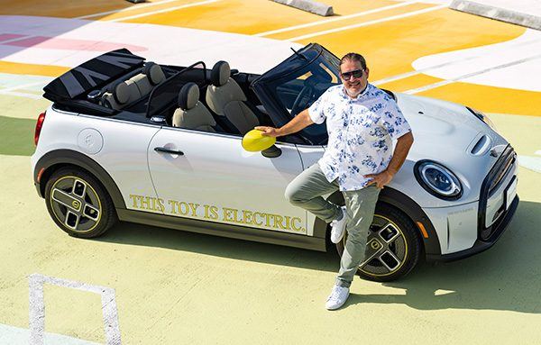 mini-cooper-se-convertible-2022.jpg