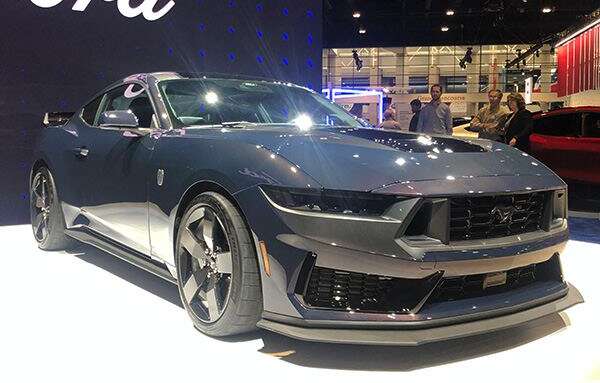 ford-mustang-dark-horse-2024.jpg