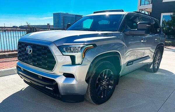 toyota-sequoia-platinum-2023.jpg