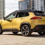 Por precio, su rival más directa es la Kia Niro, algo más grande pero con menos potencia. Variantes híbridas de modelos como Ford Escape o Honda CR-V compiten mejor contra la RAV4 Hybrid.