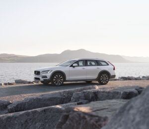 V90 Cross Country