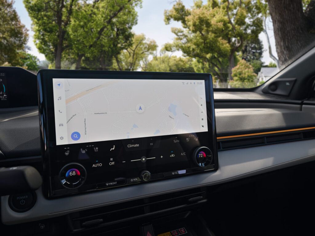 Interior de un Toyota bZ 2026