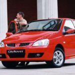 MG Rover, una marca británica tradicionalmente asociada con autos de gama alta, sufrió una de las peores decisiones en su historia con el Rover CityRover. Basado en el Tata Indica, un automóvil fabricado en India, el CityRover era desesperadamente espartano, y aunque su precio era relativamente alto, no ofrecía nada que justificara la etiqueta. El proyecto no fue un éxito y se descontinuó en 2005, acabando con la marca. El CityRover quedó como un ejemplo de lo que no debe hacerse cuando se busca renovar una gama.