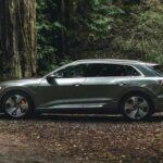 Si buscas un SUV eléctrico con la misma elegancia que un Audi tradicional, el Audi e-Tron 2023 es la respuesta. Con un precio base de 69,100 USD, ofrece una autonomía de hasta 222 millas y una experiencia de conducción cómoda y silenciosa. Su interior premium, materiales de alta calidad y el nuevo modelo Sportback con un techo inclinado y aerodinámico, lo convierten en uno de los SUV eléctricos más atractivos y bien equilibrados en el mercado.

Innovación: SUV eléctrico con un diseño aerodinámico.

Motor: Doble motor eléctrico.

Impacto: Un SUV eléctrico de lujo ideal para aquellos que buscan eficiencia y tecnología de punta.