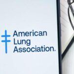 No obstante, organizaciones como la American Lung Association se han manifestado en contra de la relajación de las regulaciones de smog para los coches clásicos, advirtiendo que tales exenciones podrían empeorar la calidad del aire. Argumentan que, incluso con un uso ocasional, los vehículos más antiguos y con mayores emisiones contribuyen a la contaminación. Esto pone de manifiesto el reto de equilibrar la protección medioambiental con la conservación del patrimonio automovilístico, un dilema que enfrenta tanto a los legisladores como a los defensores de los coches clásicos.