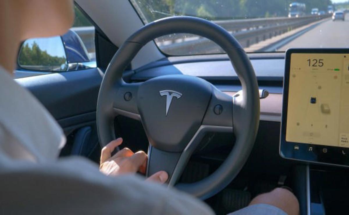 Elon Musk Guarda Silencio Mientras Aumentan los Informes Preocupantes Sobre Accidentes de Tesla: ¿Es el Futuro de los Vehículos Eléctricos Más Inseguro de lo que Pensamos?