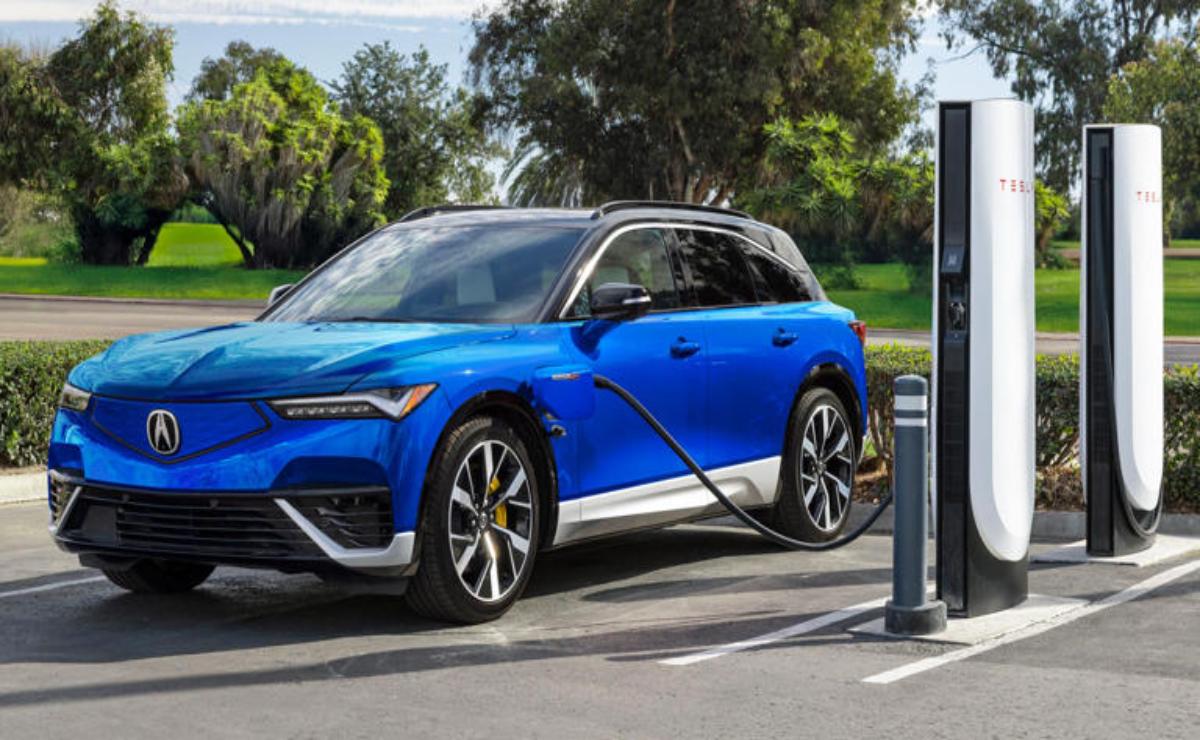 ¡Buenas Noticias para los Propietarios de Honda y Acura! Ahora Pueden Usar los Supercargadores Tesla en Todo EE. UU.
