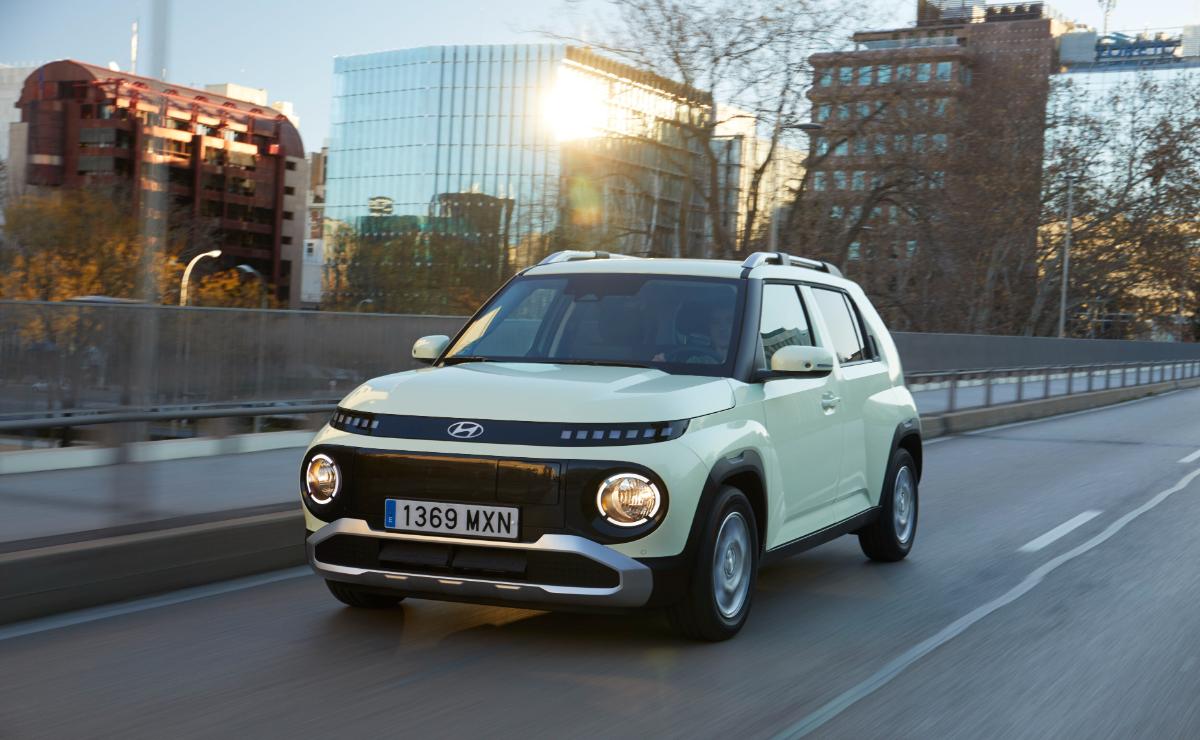 De Hyundai Pony a INSTER: 50 años de evolución en el coche utilitario con electrificación, tecnología y seguridad de vanguardia.