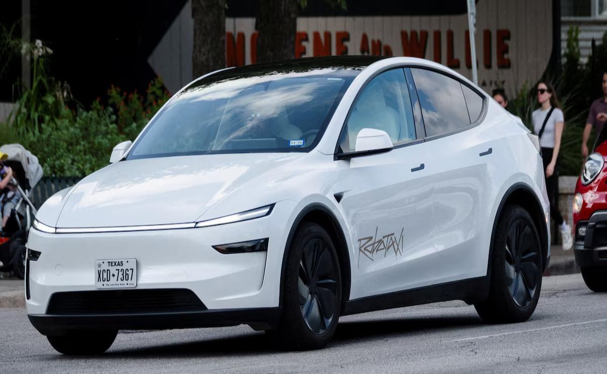 Tesla y su apuesta por los robotaxis: ¿Podrá cambiar la carrera del transporte autónomo?