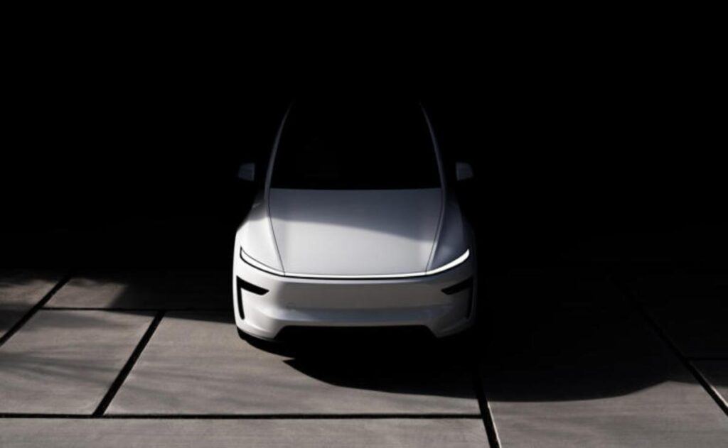 Tesla Enfrenta un Momento Crítico: Caída de Ventas y Pérdida de Ejecutivos Clave.
