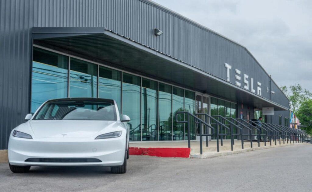 ¿Cómo los Aranceles al Grafito de China Afectarán los Precios de los Vehículos Eléctricos y las Acciones de Tesla?