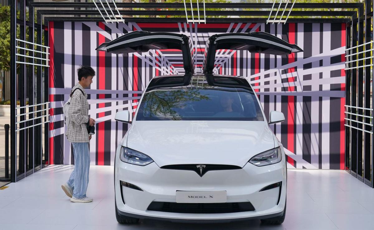 Tesla sorprende al mundo con su coche eléctrico de 35.000 dólares: el prototipo ya es una realidad.