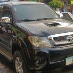 La Toyota Hilux es un ícono en el mundo de las camionetas, conocida por su durabilidad y capacidades todoterreno. Sin embargo, cuando se evalúa bajo los estándares de seguridad europeos, la Hilux ha recibido críticas por la falta de sistemas avanzados de asistencia al conductor (ADAS). Aunque su fiabilidad y resistencia son innegables, en las pruebas de choque, la Hilux no ha conseguido calificaciones altas, especialmente en cuanto a la protección de ocupantes. A medida que los estándares de seguridad se elevan, Toyota deberá mejorar estos aspectos para seguir siendo competitiva en mercados exigentes.