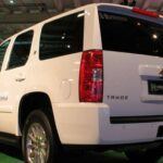 El 2009 marcó un salto con la llegada de la transmisión automática de seis velocidades, ofreciendo mejor respuesta y eficiencia. Tres opciones de motor, incluido un híbrido de 332 CV, lo convierten en un SUV para todo uso. Puede llevar hasta nueve pasajeros y, pese a algunos plásticos interiores mejorables, es una compra inteligente por menos de 20.000 €.
