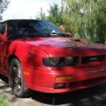 El Isuzu Impulse RS (1991-1992) es uno de esos compactos que, con producción limitada, dejó huella en los entendidos. Montaba un motor 1.6 turbo de 160 CV y tracción total, una combinación ideal para la diversión al volante. Su rareza y la retirada de Isuzu del mercado estadounidense lo convirtieron en un coche tan rápido como poco conocido.