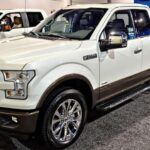 La Ford F-150, la pick-up más vendida en Estados Unidos, mantiene su reputación en el mercado de usados. Modelos desde 2015 ofrecen todas las ventajas de un camión nuevo con un coste significativamente menor. Gracias a su amplia gama de versiones y configuraciones, es fácil encontrar un modelo adaptado a trabajos pesados o a la conducción familiar.