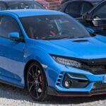 El Honda Civic de 2001, un modelo popular entre los conductores jóvenes, ha sido una de las víctimas del creciente problema de los coches no asegurados y no registrados en Canadá. Estos vehículos representan un grave riesgo tanto para los conductores como para otros usuarios de la carretera. Los coches sin seguro están fuera de la ley, y los incidentes de accidentes sin cobertura son una preocupación constante. La policía canadiense está utilizando tecnología avanzada para detectar estos vehículos y retirarlos de circulación. Si bien el Civic en sí mismo no es peligroso, la falta de documentación adecuada lo convierte en un riesgo para la seguridad pública.