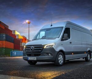 Mercedes-Benz eSprinter 2025
