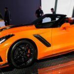 El Tesla cuesta casi la mitad que el Corvette y aun así logra derrotarlo en el drag strip. Supercar performance a precio de sedán eléctrico: esa es la clave de su éxito. Es una relación calidad-precio que el Corvette, pese a su carisma, difícilmente puede igualar.