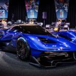 El Red Bull RB17 es un coche de carreras para la carretera, diseñado por el genio de la Fórmula 1, Adrian Newey. Con un motor V10 de 1,200 CV y una aerodinámica de alta competición, el RB17 promete una experiencia de conducción sin igual. Este coche, que solo se fabricará en 50 unidades, es la primera incursión de Red Bull en el mercado de coches de lujo. Los afortunados propietarios podrán pilotarlo en eventos exclusivos de Red Bull en algunos de los circuitos más famosos del mundo. Además, si lo desean, pueden homologarlo para circular por carretera por un costo adicional de $680,000.
Punto clave: Un coche de carreras homologado para carretera, con la firma de Adrian Newey y la exclusividad de Red Bull.