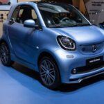 El Smart EQ ForTwo, especialmente desde 2018, también sufre una depreciación acelerada. Aunque perfecto para moverse por la ciudad gracias a su tamaño compacto, su autonomía reducida y la falta de espacio interior lo hacen poco atractivo en comparación con rivales más completos. El resultado es una escasa demanda en el mercado de segunda mano y, por tanto, precios de reventa muy bajos.