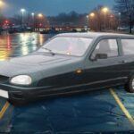 El británico Reliant Robin apostó por un concepto atrevido: un coche ligero de tres ruedas pensado para la economía urbana. Con su carrocería de fibra de vidrio y un consumo muy bajo, parecía una idea brillante… hasta que llegaba una curva cerrada.
Su poca estabilidad y tendencia a volcar lo convirtieron en protagonista de burlas, pero también en un vehículo de culto. Hoy se recuerda tanto por sus fallos como por su singularidad dentro del panorama automovilístico.